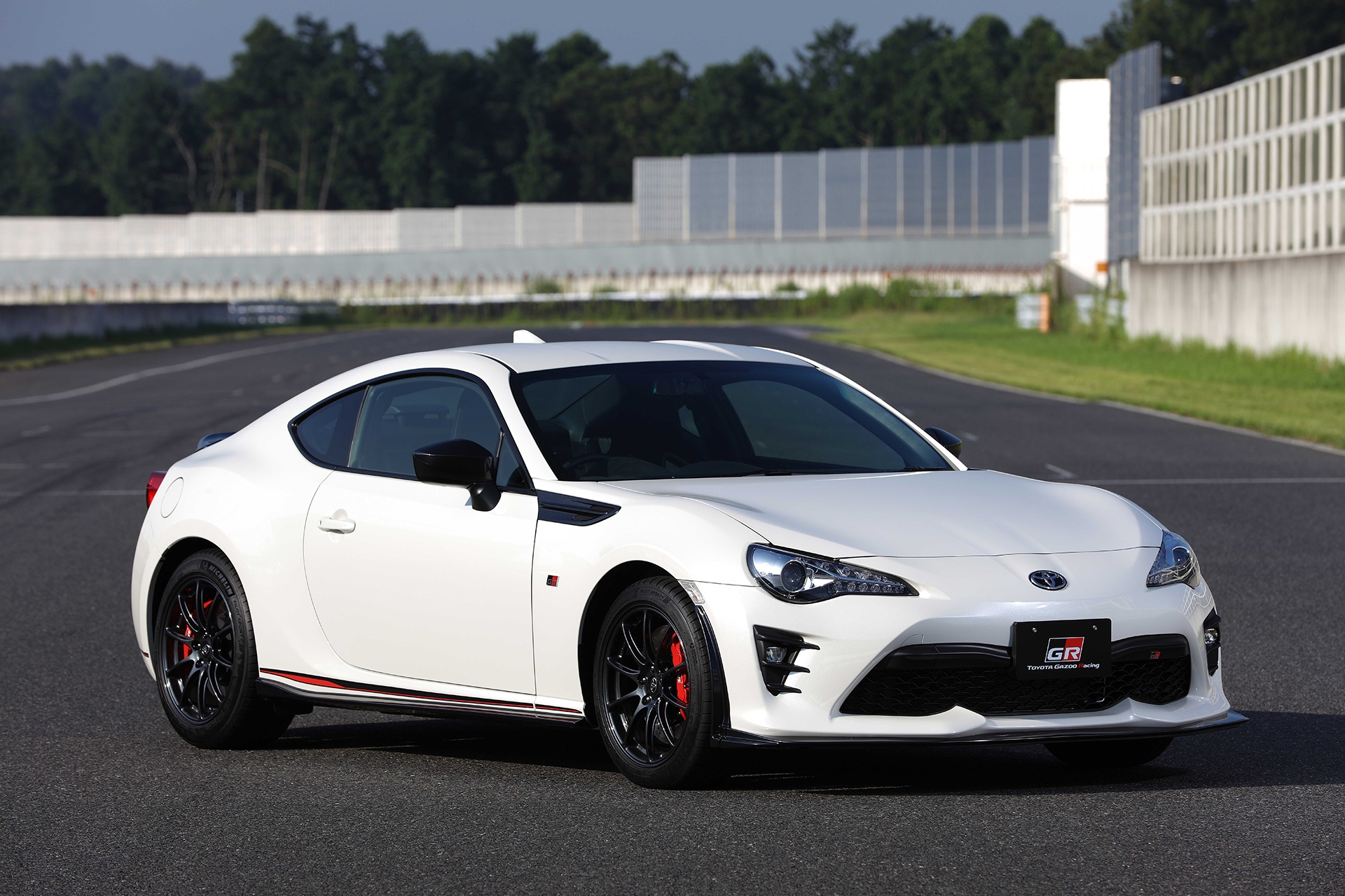 TOYOTA 86 GR SPORT