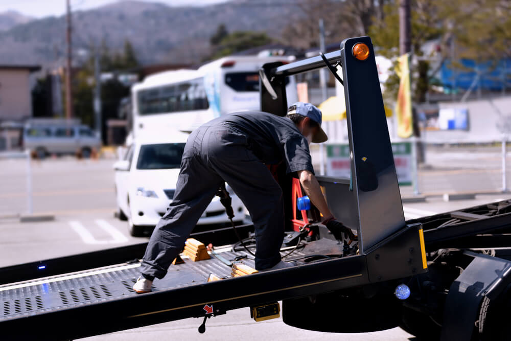 derek mobil di tol