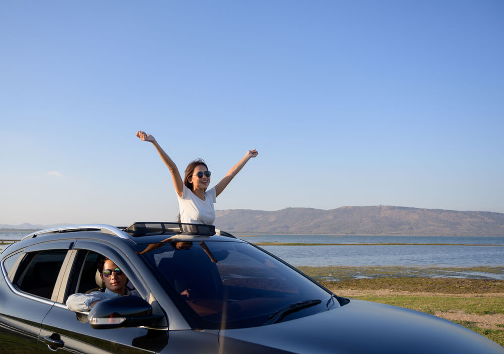 merawat sunroof mobil