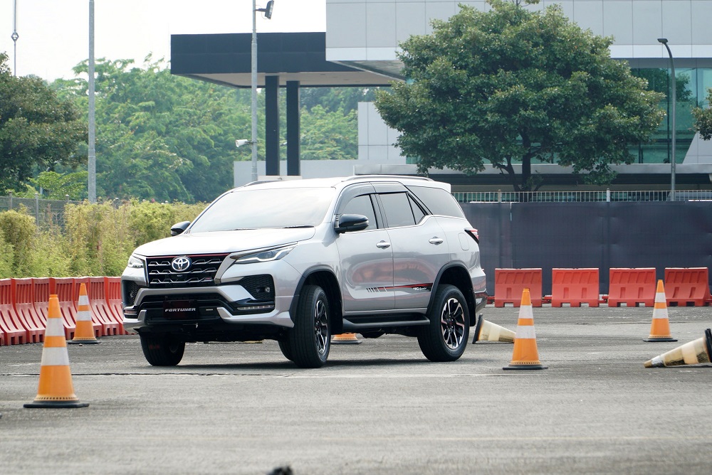 mobil tidak nyaman