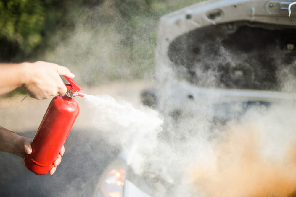 Penyebab mobil terbakar