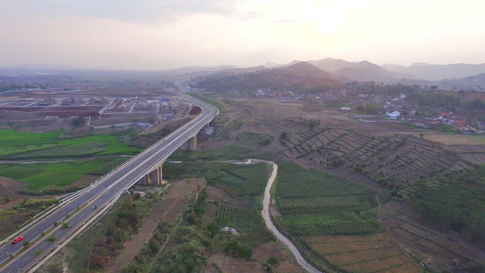 jalan tol terpanjang