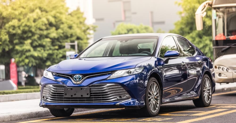 sedan paling laris