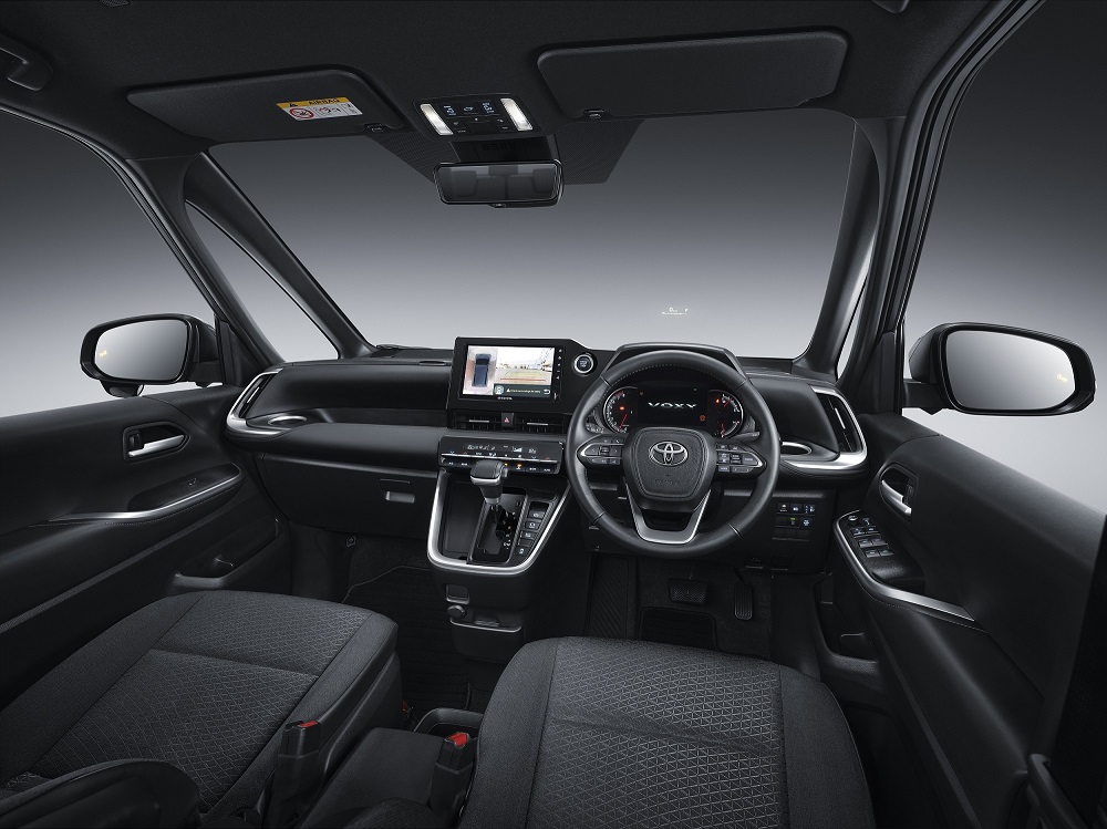interior Toyota All New Voxy