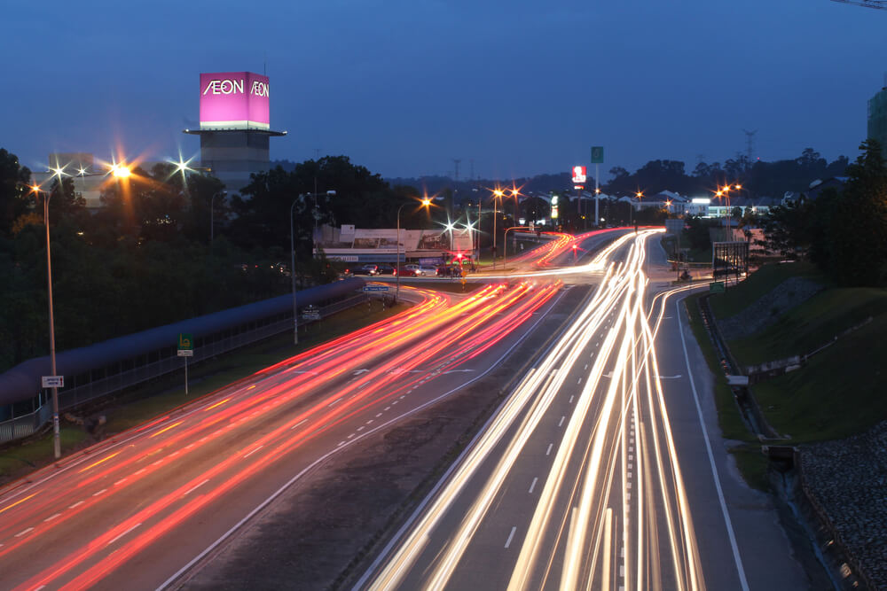 lampu penerangan jalan