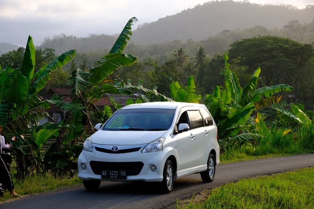 toyota avanza g