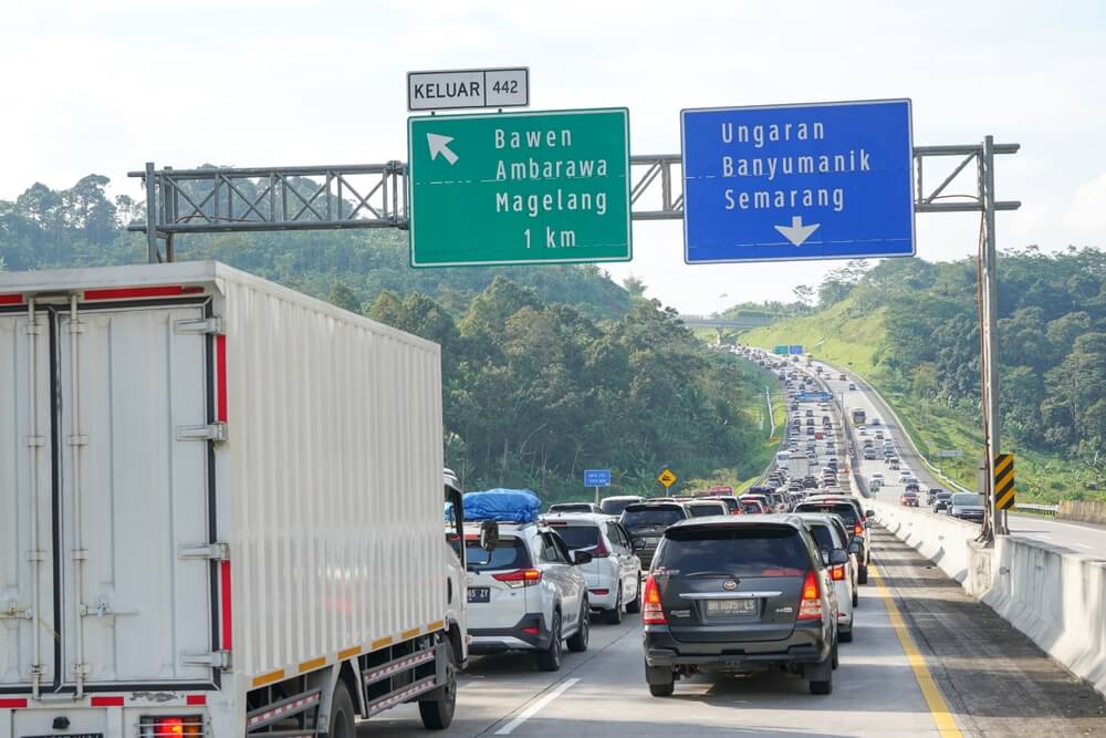 macet tol trans jawa