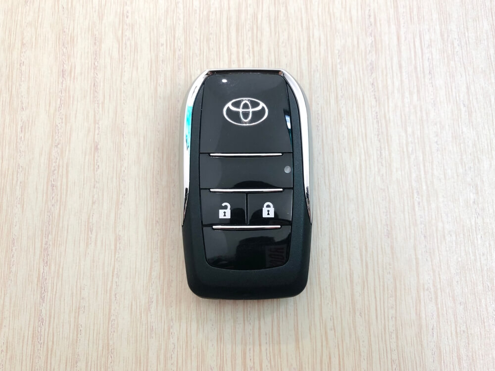 kunci keyless mobil