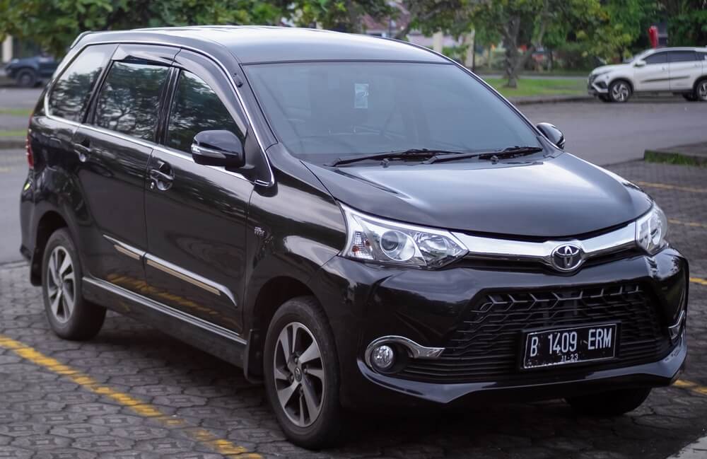 toyota avanza bekas