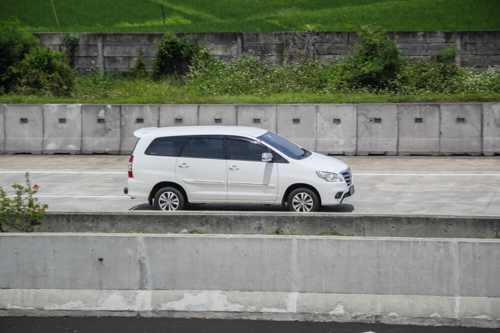 kijang innova