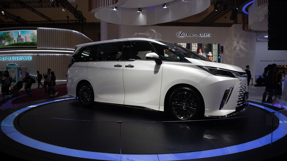 all new lexus LM