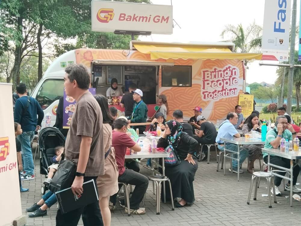 booth makanan di GIIAS