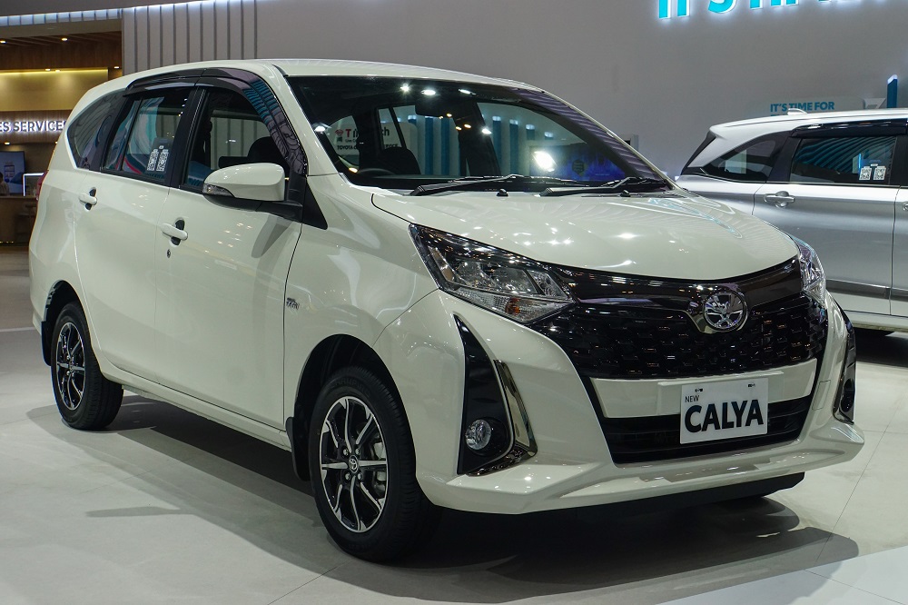 Modifikasi Spoiler Toyota Calya