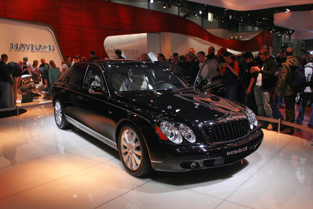 mobil antipeluru maybach 62