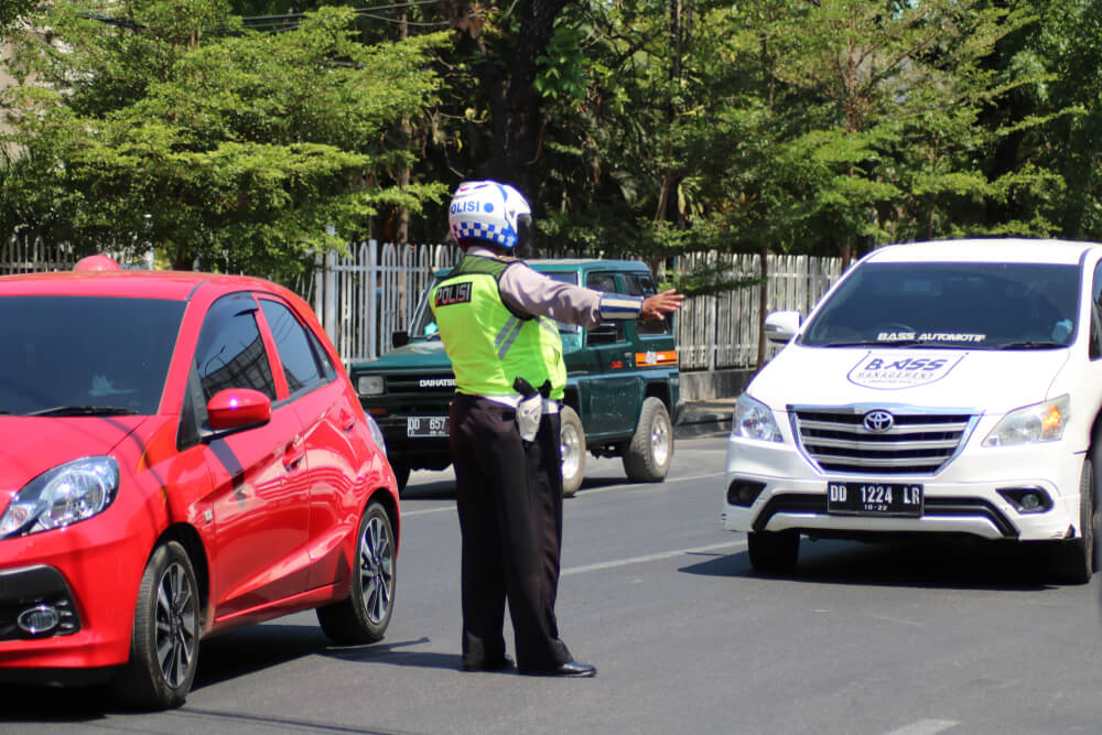 operasi jalan raya