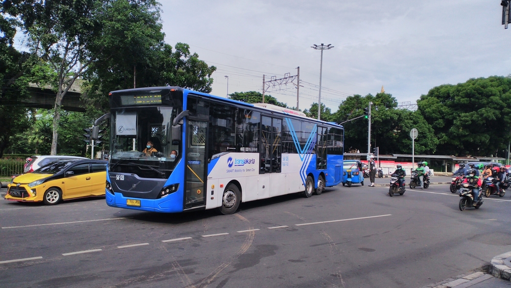 bus transjakarta gratis