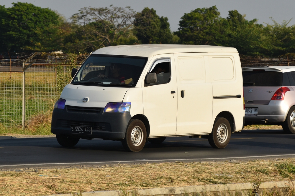 Merawat Daihatsu Gran Max