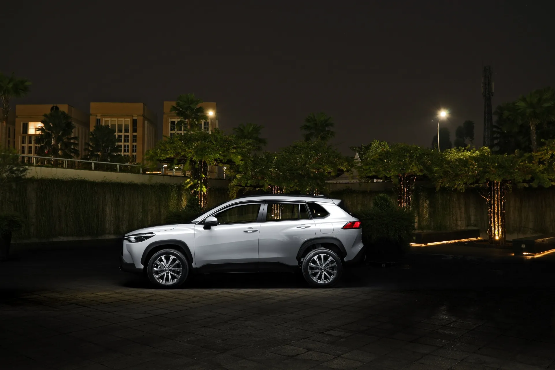 Apa Saja Keunggulan Mobil SUV Toyota All New Corolla Cross?