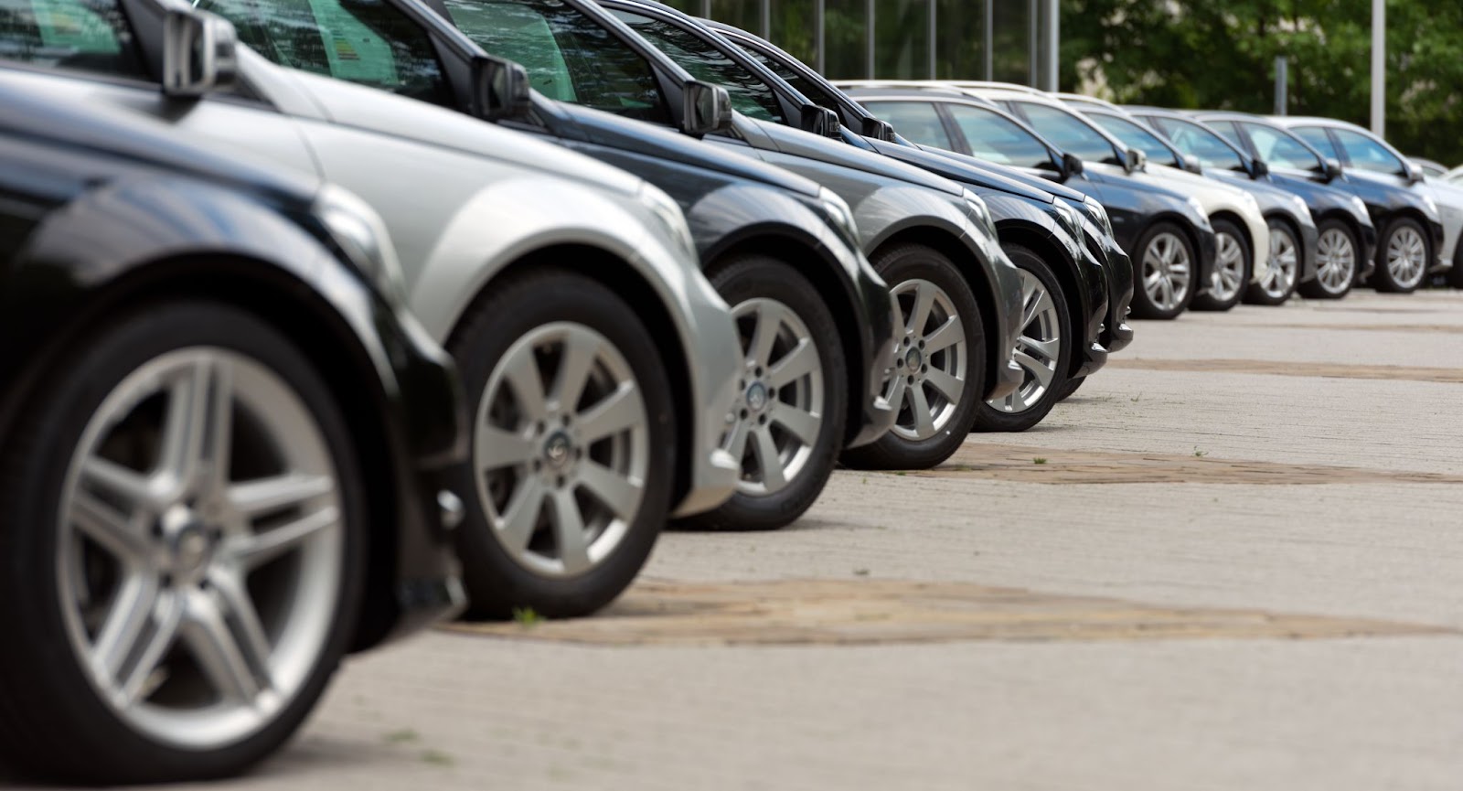 Mengelola Umur Ban Mobil Crossover, Tips Perawatan yang Tepat