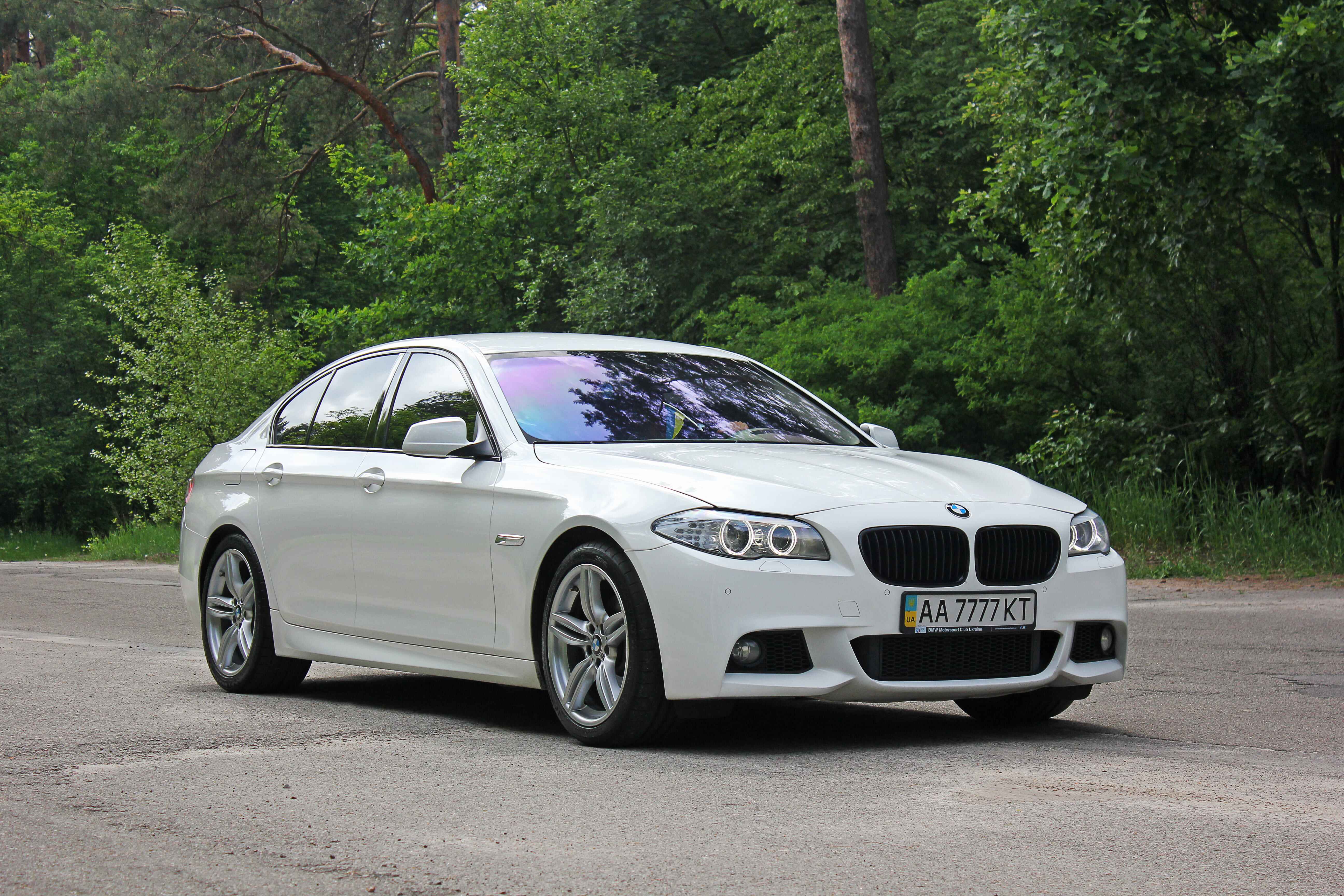 Chill dan Stylish dengan BMW 520i