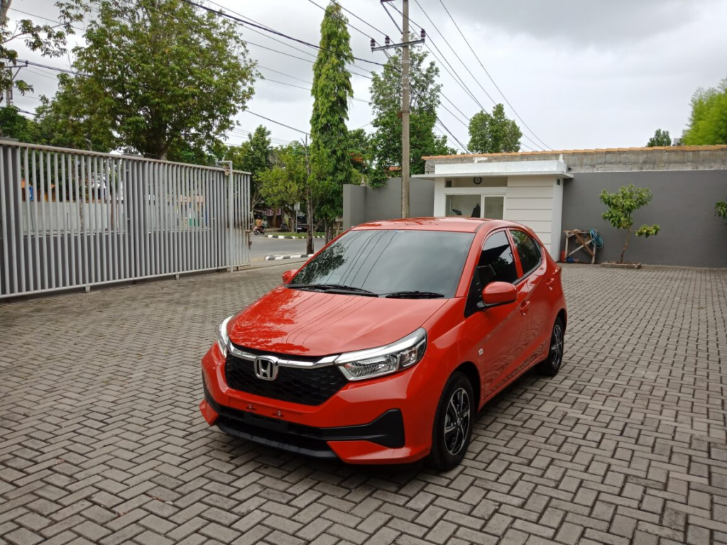 Brio RS Teman Seru Buat Nongkrong dan Jalan-Jalan Santai