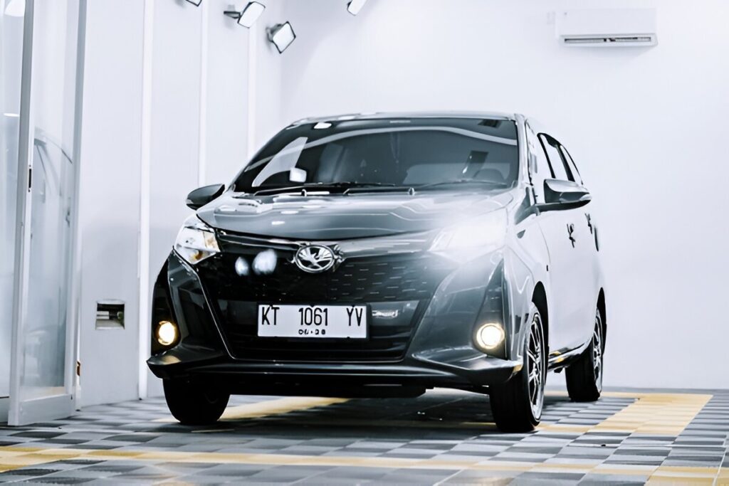 Daihatsu Calya Mobil Keluarga yang Nyaman dan Irit