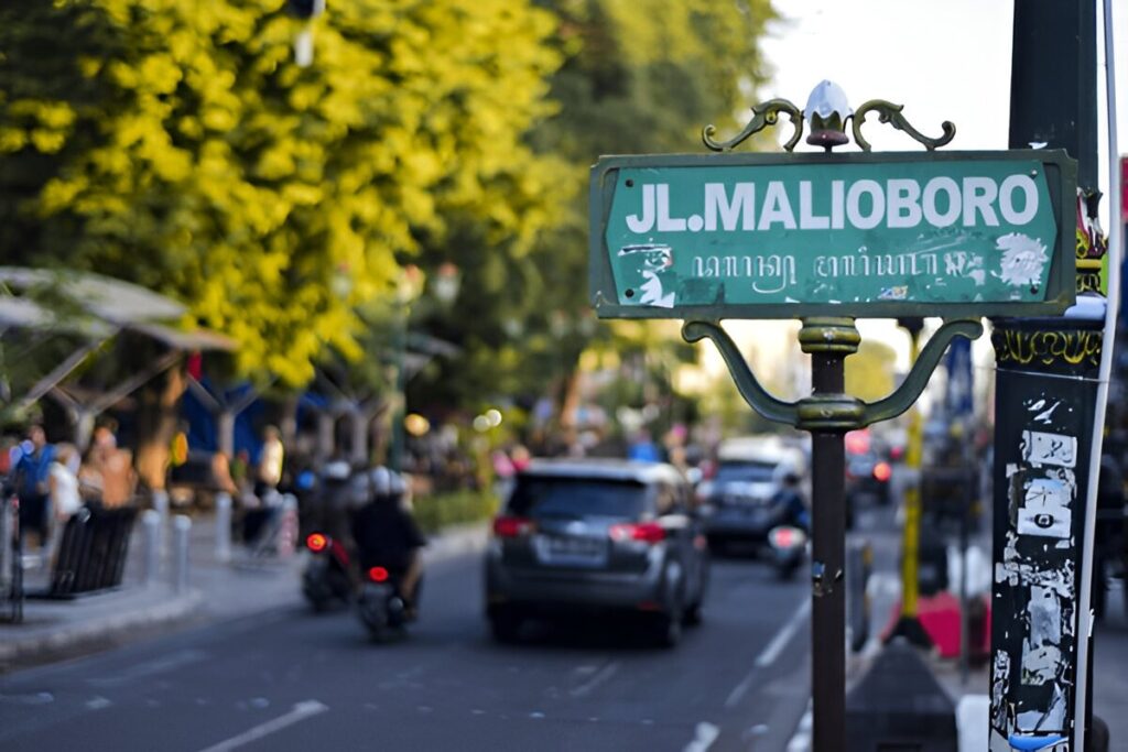 Tips Jalan-Jalan Nyaman dan Aman