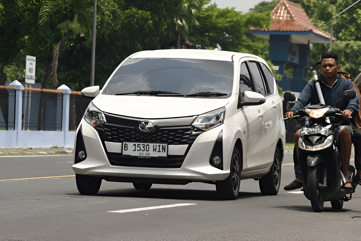 Calya Bekas Tahun Muda Banyak Fitur Modern