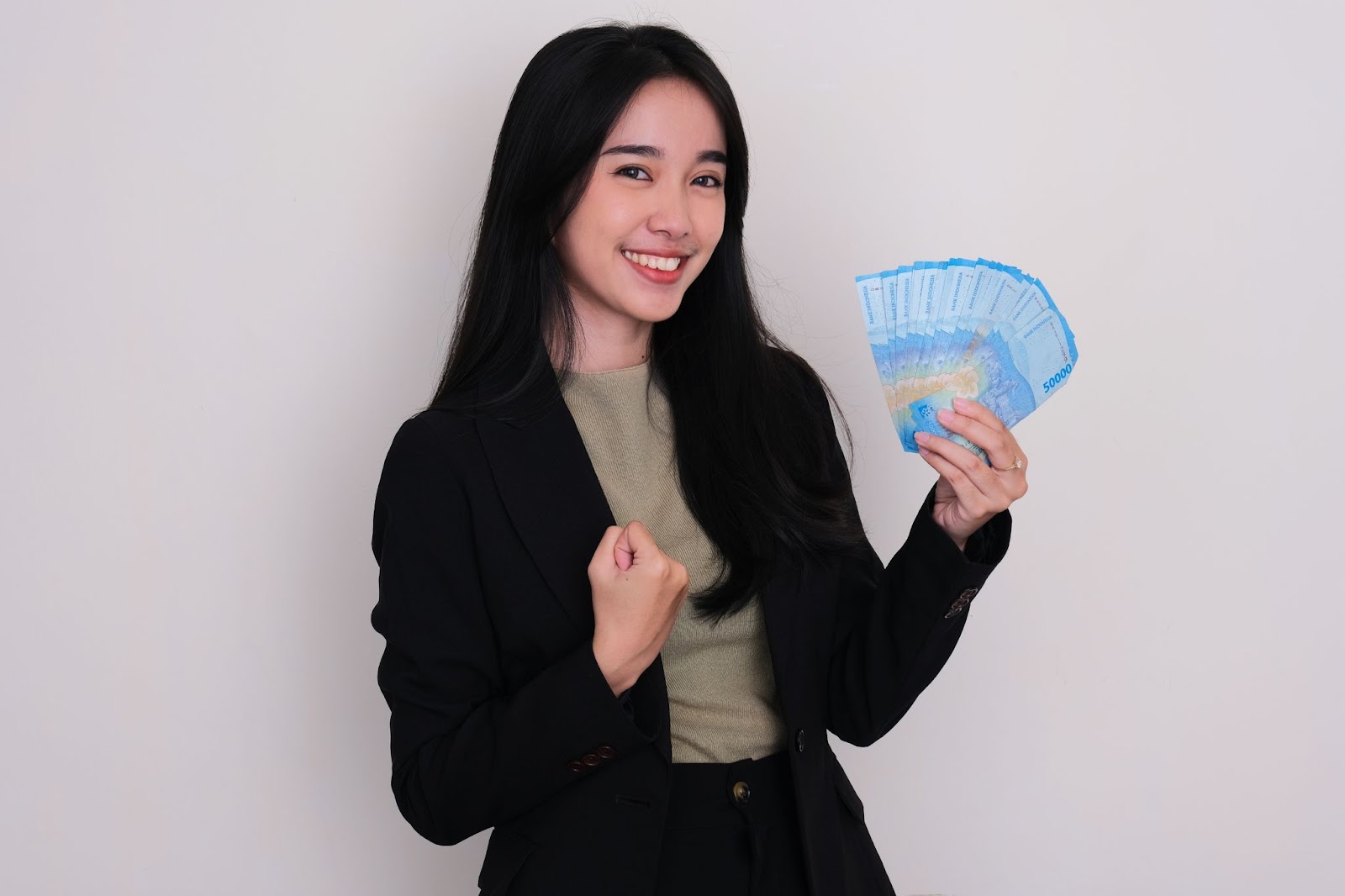 Tips Bijak Menggunakan Bonus Tahunan untuk Kebutuhan Lebaran