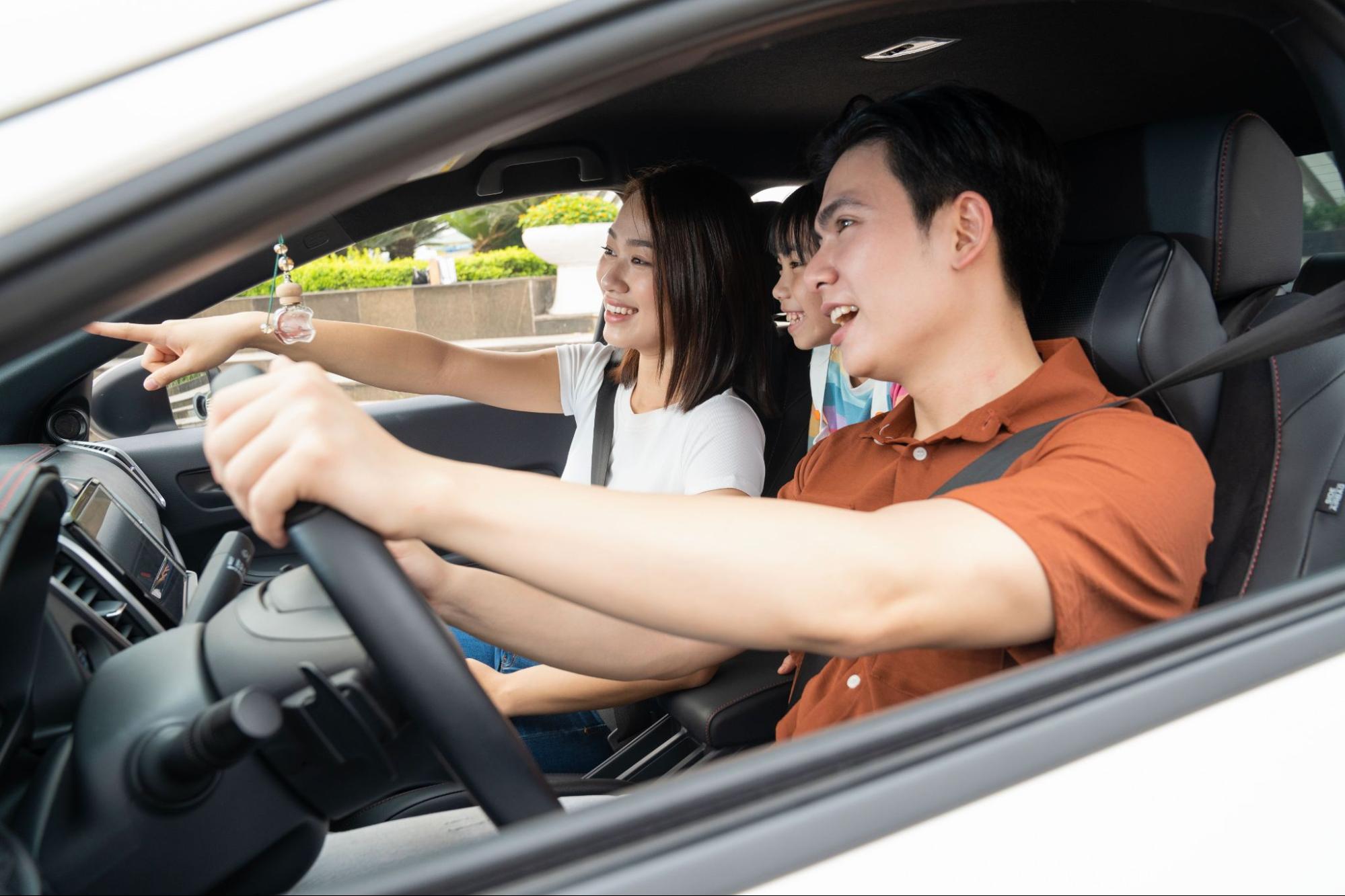 17 Mobil Keluarga Terbaik di 2025, Nyaman, Irit, dan Muat Banyak!