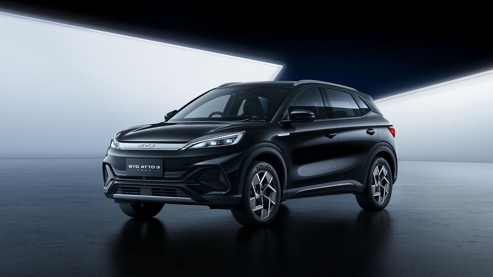 Harga BYD Atto 3 2025 Terbaru: SUV Listrik Stylish di Bawah 600 Juta, Worth It?