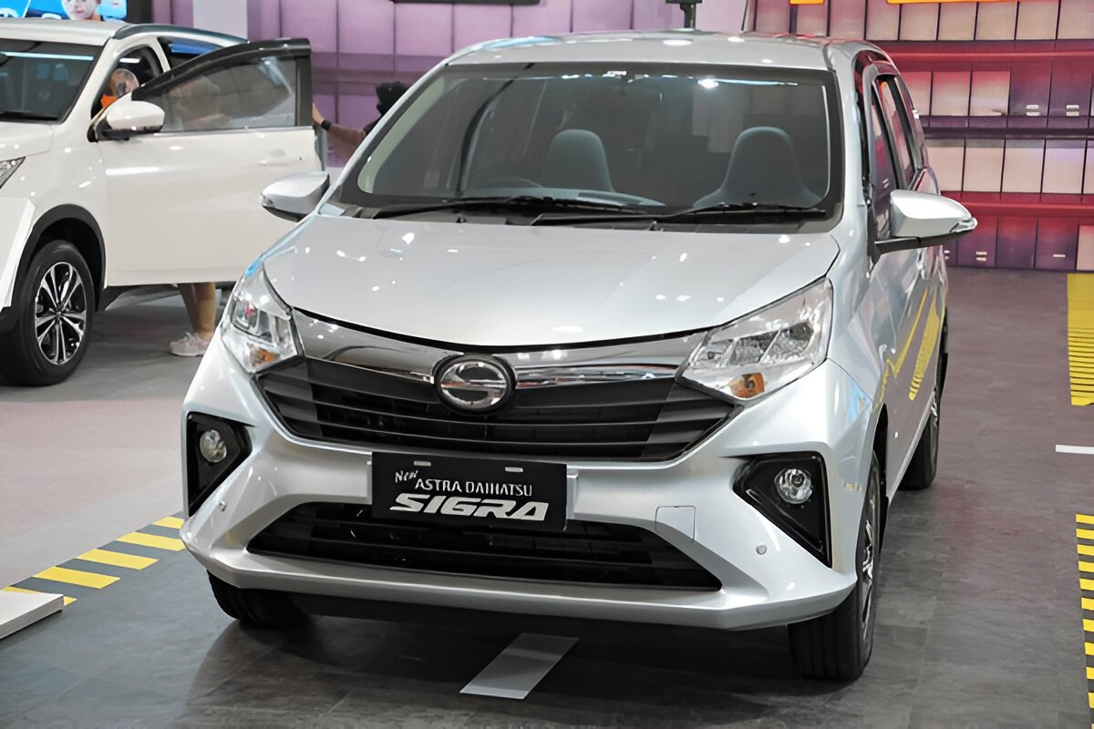 Perbandingan Sigra dan Calya Bekas Pilihan Hemat untuk Mobil Keluarga