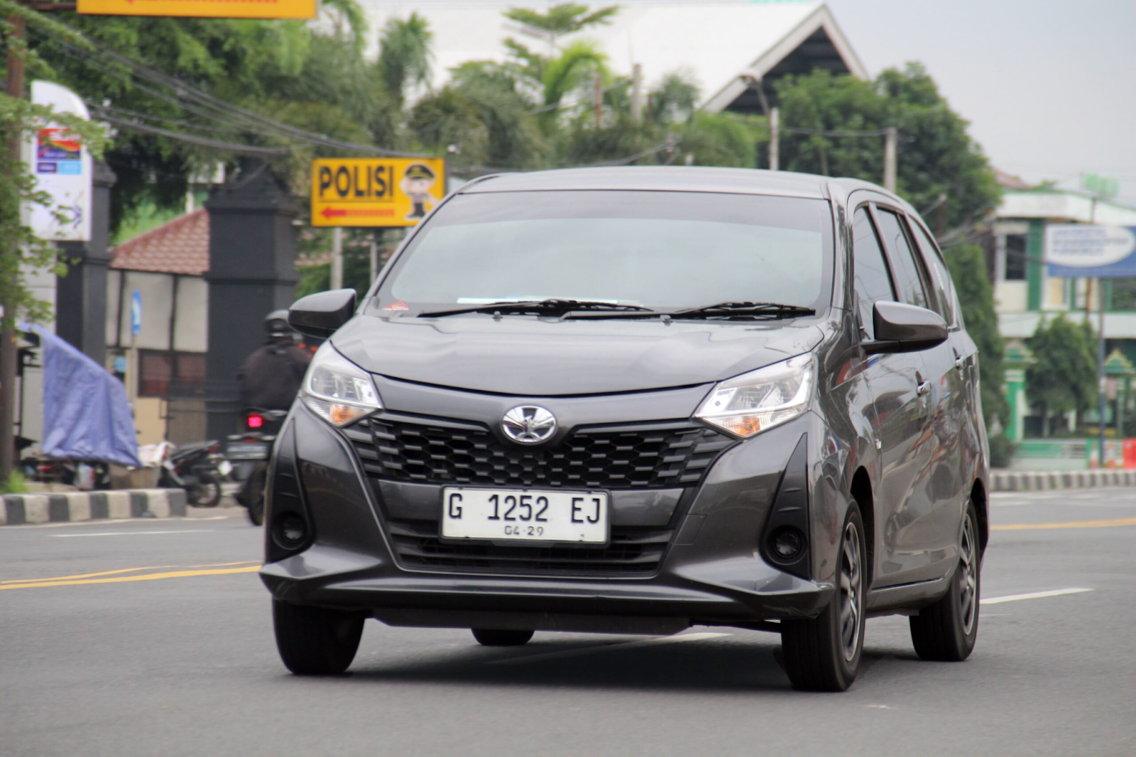 Rekomendasi Mobil Bekas Murah yang Nyaman untuk Keluarga Kecil