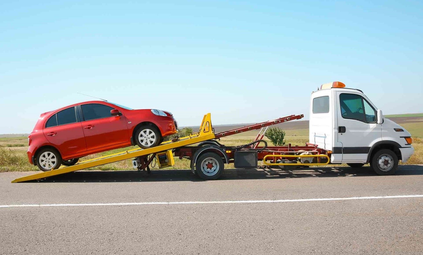 Berapa Biaya Towing Mobil 2025? Ini Daftar Lengkap dan Tips Hematnya!
